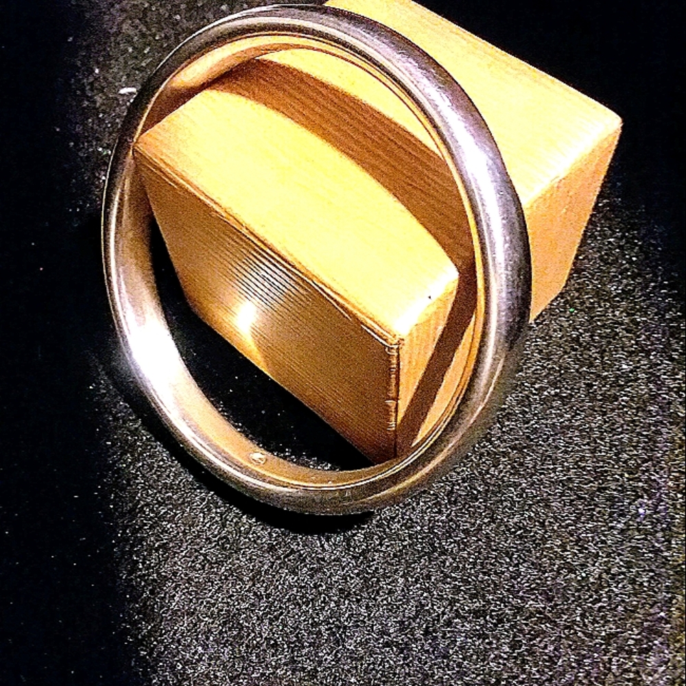 STERLING SILVER SLIP-ON BANGLE
